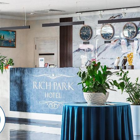 Rich Park Hotel Taschkent Exterior foto